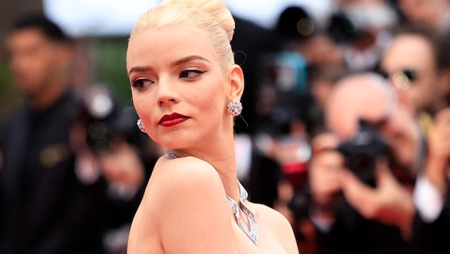 Anya Taylor-Joy träumt davon, die „Eiskönigin“ Elsa in der Disney-Realverfilmung zu spielen. (Bild: APA/AFP/Valery HACHE)