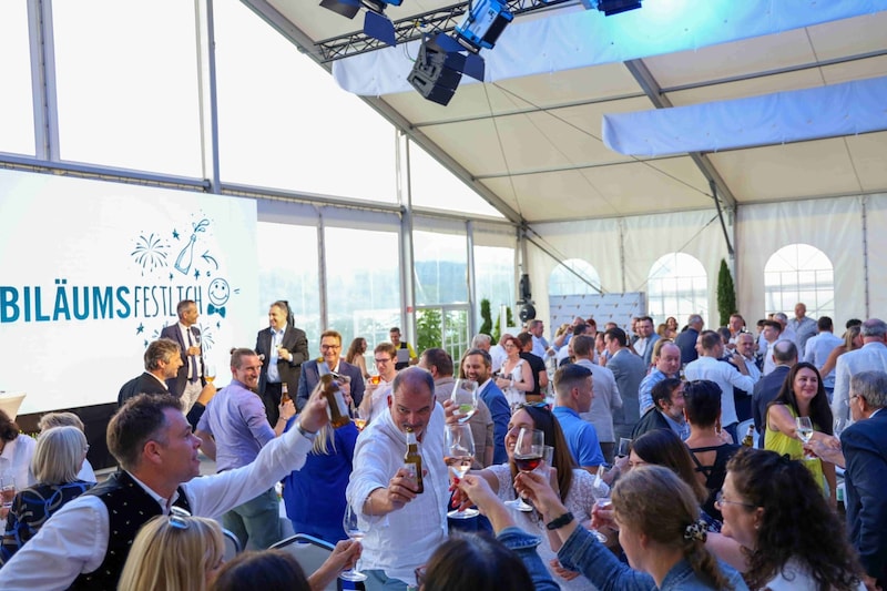 At the anniversary celebration in July, the employees of Kärntner Landesversicherung celebrated their 125th anniversary. (Bild: Winkler Christian)