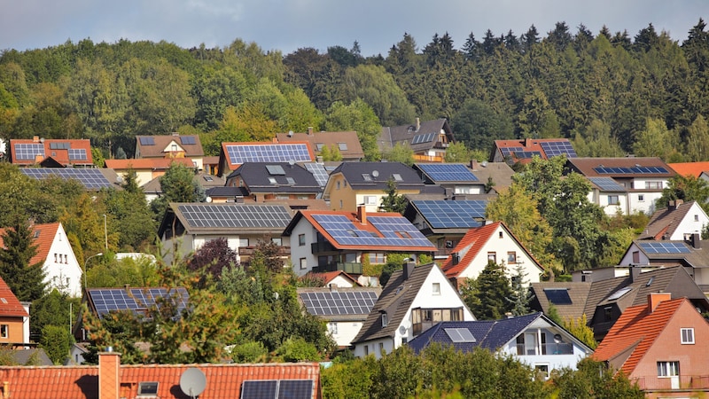 Increased national security is achieved by reducing dependence on energy imports - anyone can take action themselves with the help of a PV system. (Bild: Stank Frieda)