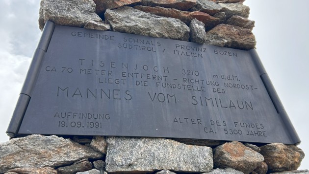 Gefunden wurde Ötzi in einem Spalt auf italienischen Boden.