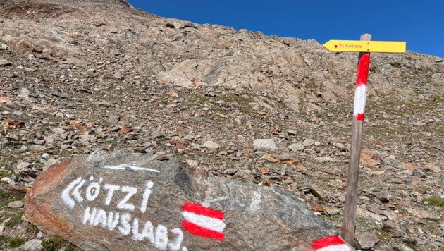 Turn-off on the path to the Similaun hut towards the discovery site. (Bild: Zwickl)