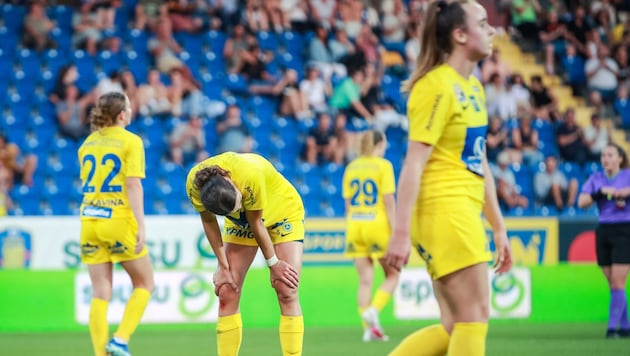 Hängende Köpfe bei den Vienna-Frauen. (Bild: GEPA pictures)