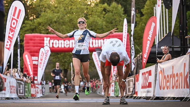 Wie im Vorjahr war auch am Mittwoch Hannah Köstler (Magna Powertrain) bei den Frauen nicht zu biegen. Zeit: 17:32 Minuten. (Bild: Wenzel Markus)