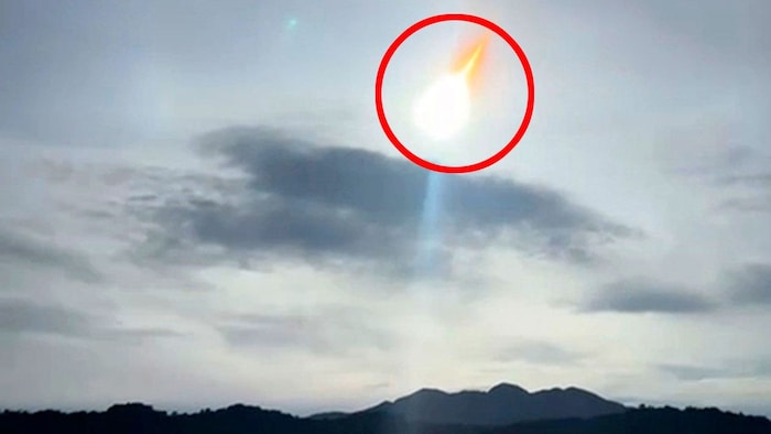 Der Asteroid 2024 RW1 (im Bild rot markiert) war erst wenige Stunden zuvor entdeckt worden.