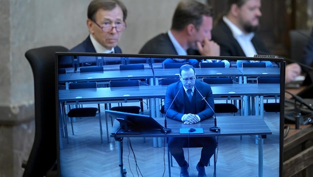 Florian Teichtmeister at his trial on September 5, 2023 (Bild: APA/Roland Schlager)