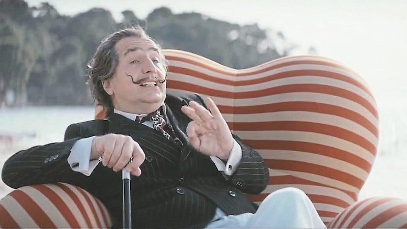 Salvador Dalí hat hier viele Gesichter, u. a. jenes von Jonathan Cohen. (Bild: Filmladen)