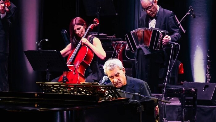 „Paolo Conte alla Scala“: Die Musikikone Paolo Conte in der Oper.