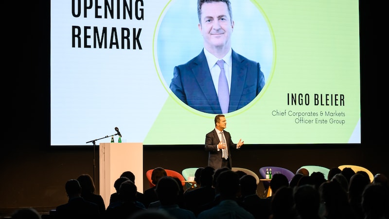 Ingo Bleier, Chief Corporates &amp; Markets Officer of Erste Group, gave the opening speech (Bild: _GREEN PEAK FESTIVAL)