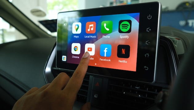 Google's refusal to open up Android Auto to third-party providers may violate European competition law. (Bild: stock.adobe.com/NajmiArif)