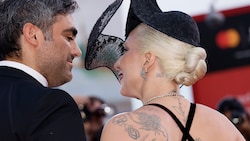 LadyGaga und Michael Polansky sind verlobt. (Bild: AP ( via APA) Austria Presse Agentur/Joel C Ryan/Invision)