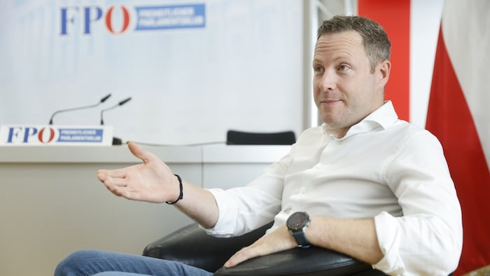 FPÖ Secretary General Michael Schnedlitz