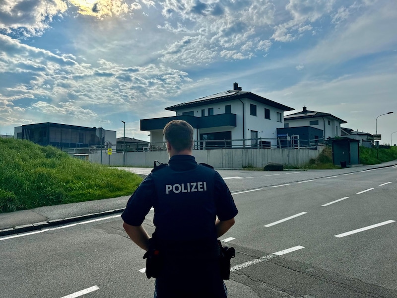 Die Polizei äußerte sich bisher nicht zu ihrem Einsatz. (Bild: Markus Tschepp)