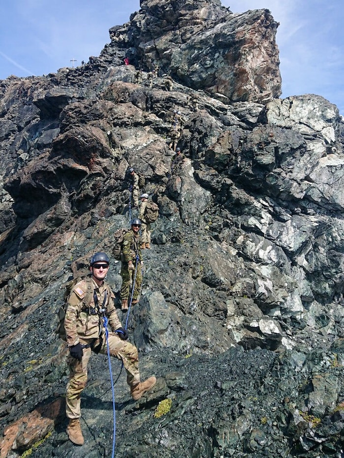 Unter den Teilnehmern waren auch Westpoint- Kadetten der US-Army.