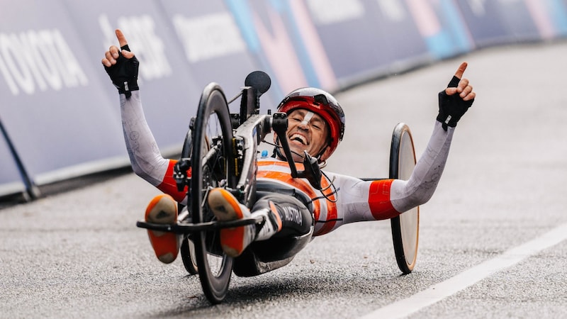 Handbiker Thomas Frühwirth eroberte bei den Paralympics in Paris zweimal Silber, wurde außerdem Weltmeister im Zeitfahren. (Bild: GEPA/GEPA pictures)