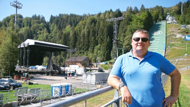 Ski Club President Manfred Schützenhofer is looking forward to the two concerts. (Bild: ANDREAS TROESTER)