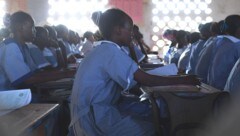 Eine Schule in Kenia (Bild: APA/HELMUT FOHRINGER)