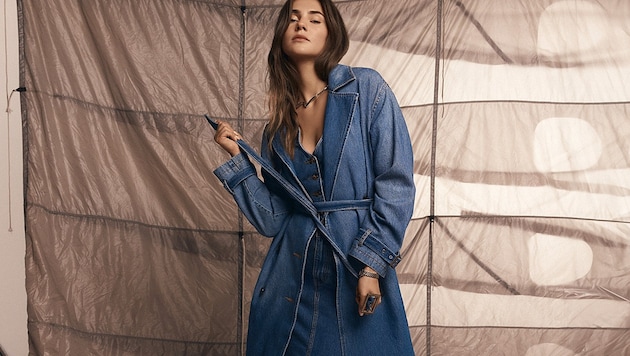 Stefanie Giesinger is the new testimonial for Levi's and shows how casual the new jeans trends are. (Bild: Levi‘s)