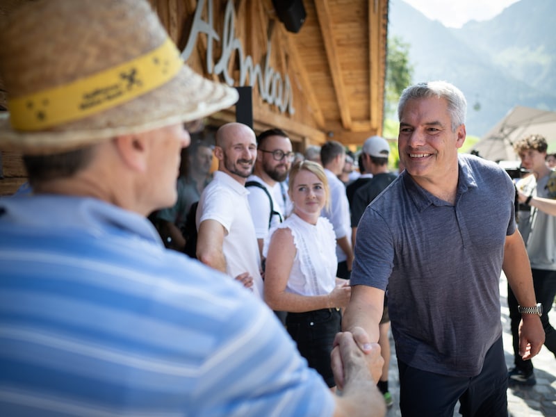 Federal Chancellor and campaigner Karl Nehammer (ÖVP) (Bild: Paul Gruber)