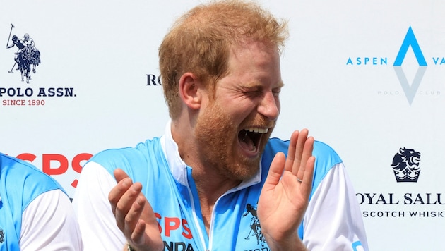 Prince Harry can look forward to his 40th birthday: there's reportedly an extra 8 million pounds on top. Thanks to great-grandma! (Bild: picturedesk.com/KEVIN MOHATT / REUTERS)