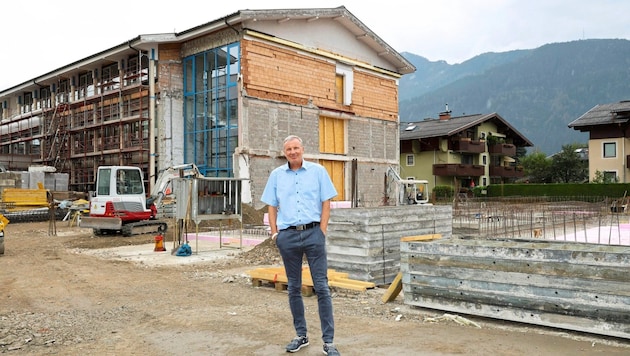 Noch wird gebaut: Direktor Thomas Hauer, HAK Zell am See (Bild: Roland Hölzl/Roland Hoelzl)