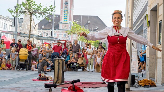 Rathausplatz & Co: An sechs Schauplätzen in St. Pölten gibt es Shows zu bestaunen. (Bild: Molnar Attila/Attila Molnar)