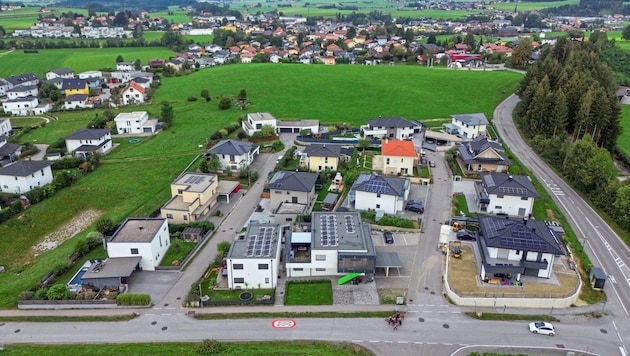 The police searched the family home on the outskirts of Neumarkt after the planned attack in Munich. (Bild: Markus Tschepp)