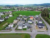 Die Polizei durchsuchte nach dem geplanten Attentat von München, das Haus der Familie in der Stadtrandsiedlung von Neumarkt. (Bild: Markus Tschepp)