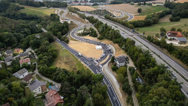 So sieht aus der Vogelperspektive der neue Autobahnanschluss aus. (Bild: Markus Wenzel)