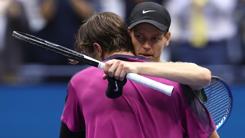 Jannik Sinner besiegte im Halbfinale der US-Open seinen guten Freund Jack Draper. (Bild: AFP/GETTY IMAGES/JAMIE SQUIRE)