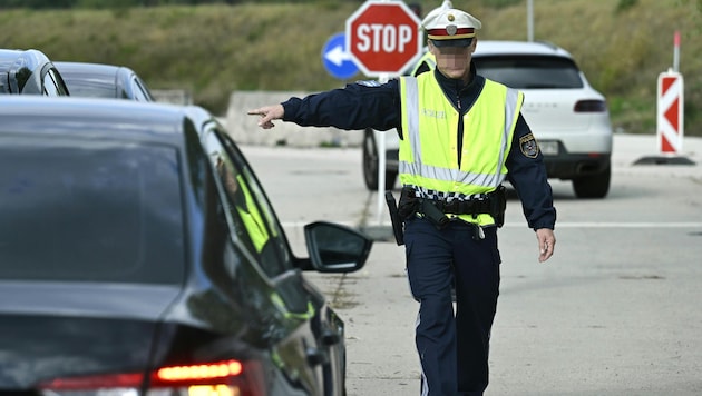 The thieves took the loot across the border numerous times before they were caught by the police. (Bild: APA/HANS KLAUS TECHT, Krone KREATIV)