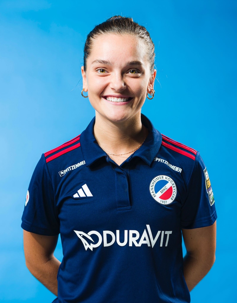 Fiona Felber in the kit of the Mannheim HC (Bild: Dirk Markgraf)