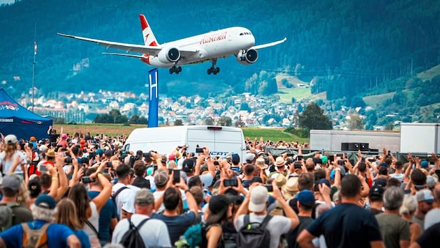 The new Dreamliner paid a brief visit to Airpower. (Bild: Pail Sepp/Sepp Pail)