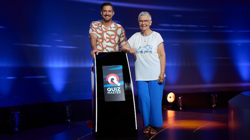 Die 70-jährige Ingrid aus Leobersdorf quizzt heute Abend bei Andreas Moravec um das begehrte Preisgeld. (Bild: Philipp Carl Riedl / ServusTV)