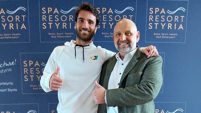 Spa Resort Styria-Geschäftsführer Thomas Gneist mit Vorjahressieger Andrea Pellegrino, der heuer ...