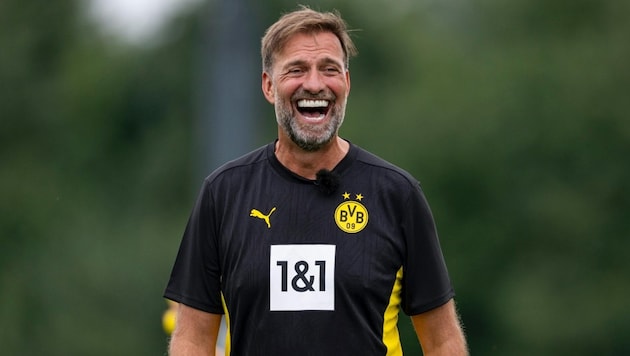 Jürgen Klopp wore black and yellow again. (Bild: BVB-TV / SID / AFP)