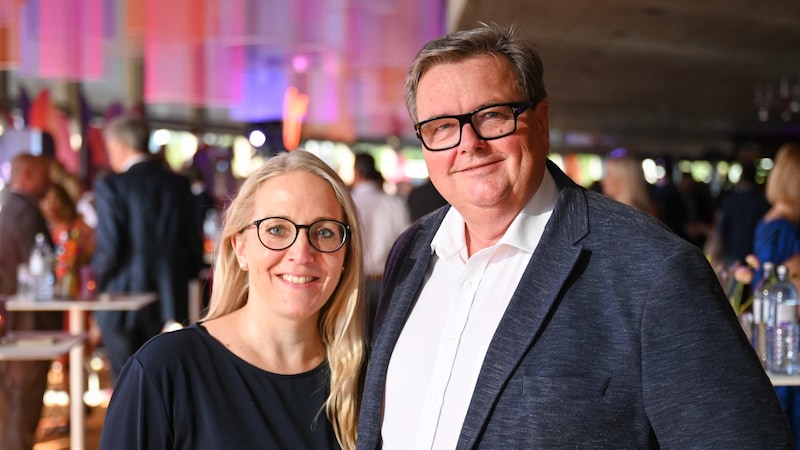 Didi Recknagl, Chairman of the Supervisory Board of Linz Tourism, with Claudia Pernkopf. (Bild: Wenzel Markus)