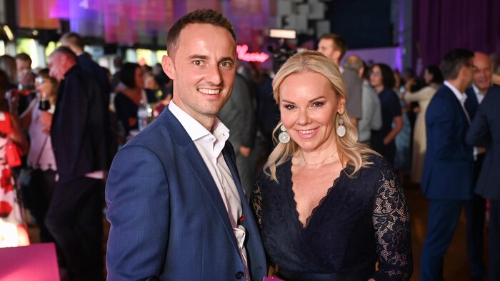 René Esterbauer, kaufmännischer Geschäftsführer LIVA, und Moderatorin Sylvia Graf.