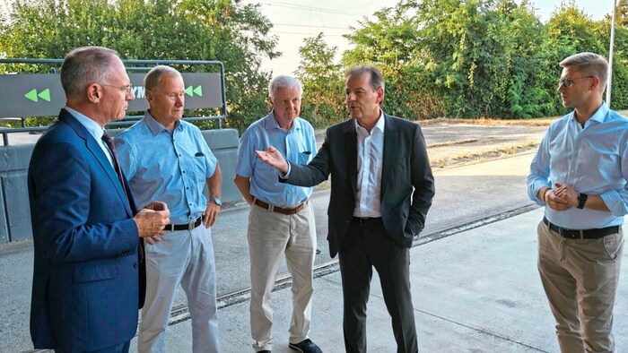Minister Karner war mit Berlakovich und Bürgermeistern an der Grenze in Deutschkreutz.