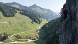 Im Klettersteiggebiet bei der Ottenalm kam es zu dem Unglück. (Bild: ZOOM Tirol)