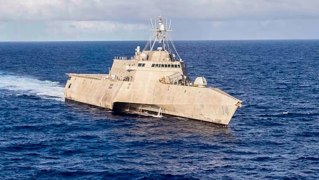 Scene of a "criminal conspiracy": the USS Manchester (Bild: U.S. Navy photo by Mass Communication Specialist 2nd Class Christopher Thomas)