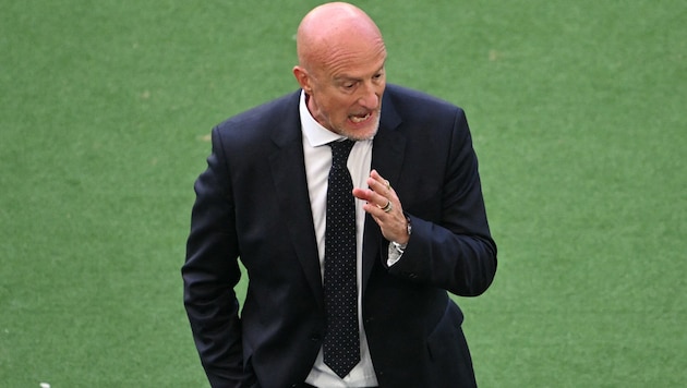 Marco Rossi is furious after the bitter defeat against Germany. (Bild: AFP/APA/Fabrice COFFRINI)