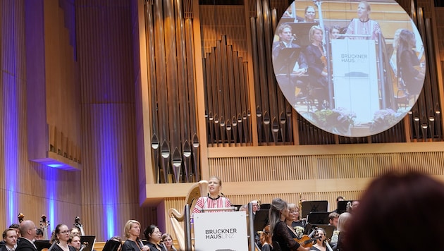 Keynote speaker Lisz Hirn in the Brucknerhaus (Bild: Winkler Reinhard/Reinhard Winkler)