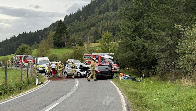 The head-on collision between the two cars occurred in the district of Penk. (Bild: Pkw Kollision in Tamsweg)