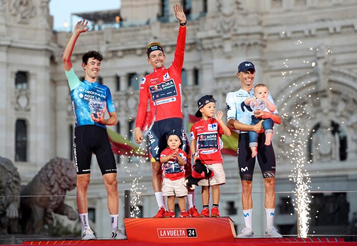 Das Podium der Vuelta: O‘Connor, Roglic und Mas (von links).