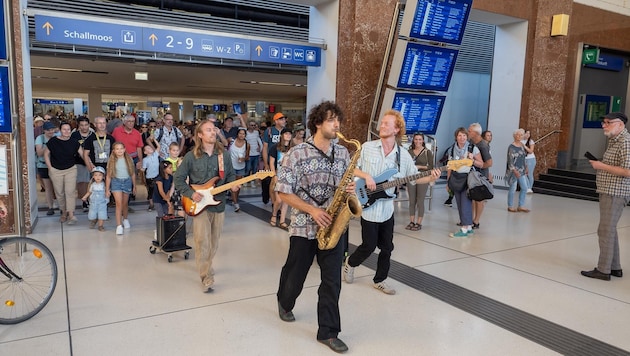 In 2024, the "Take The A Train" festival will take over the Elisabeth-Vorstadt district around Salzburg Central Station for the 10th time. (Bild: TTAT Festival)