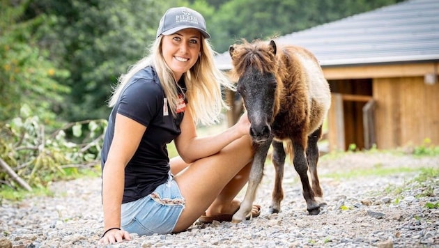 Cornelia Hütter feels right at home on her farm. (Bild: STG/JesseStreibl)