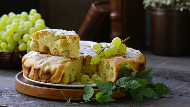 Dieser Kuchen ist fluffig, saftig, im Handumdrehen gemacht und gelingt garantiert. (Bild: Olga Kriger - stock.adobe.com)