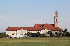 Das Stift Herzogenburg ist ein barockes Gesamtkunstwerk im unteren Traisental. (Bild: weinfranz.at.)