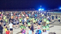 1100 Läufer waren am Flughafen.