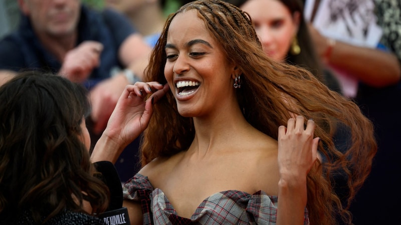 The daughter of Barack and Michelle Obama revealed that she was quite nervous before her appearance. (Bild: APA/AFP/Loic VENANCE)